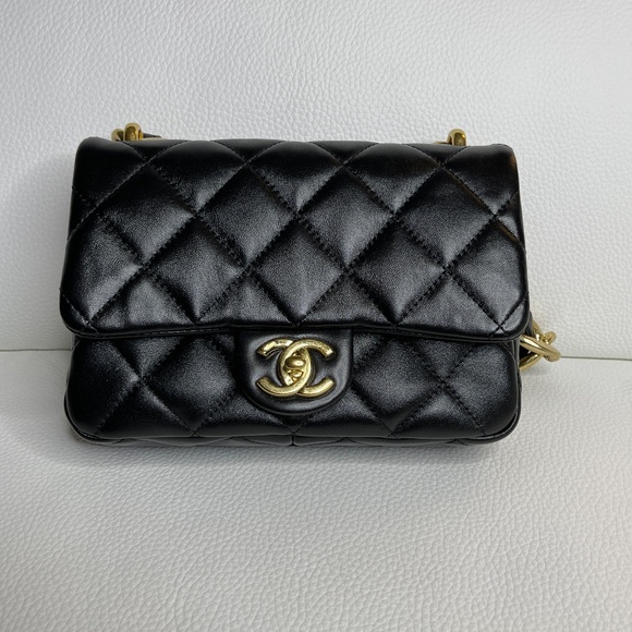 New Unused Chanel Funky Town - Thick Shoulder Strap Small Black Flap Bag - Picture 2 of 12